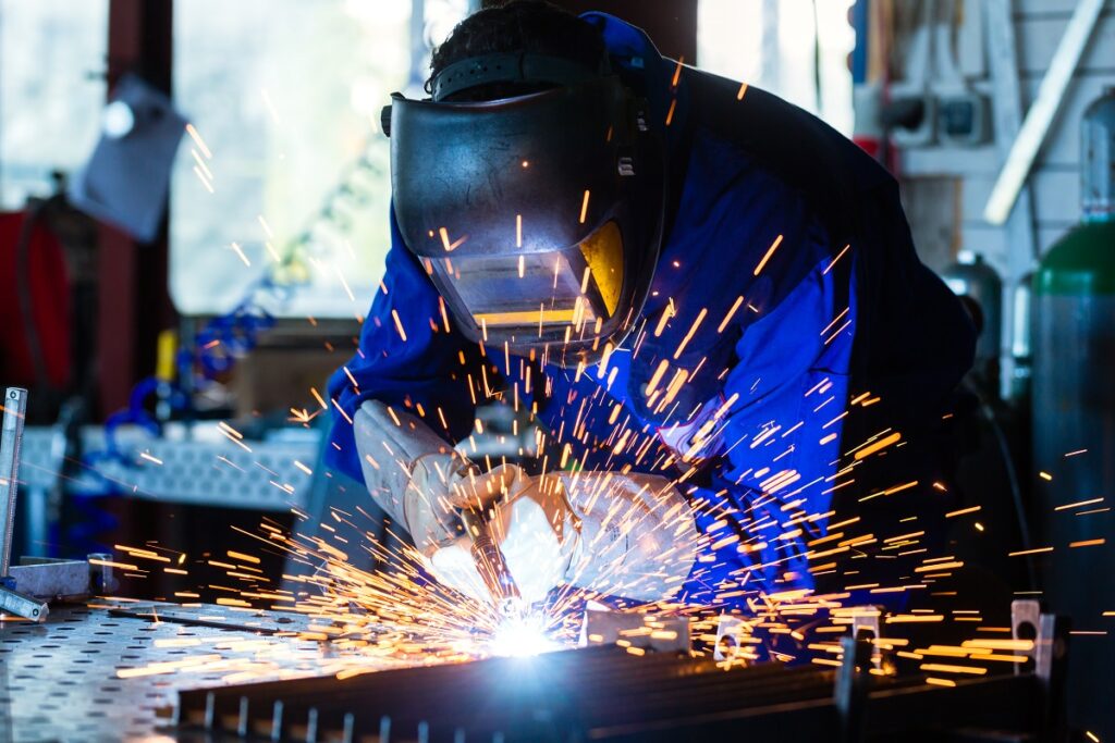 metal sheet fabrication. sheet metal manufacturing, sheet metal components, sheet metal forming, design for sheet metal, steel sheet fabrication, hanav, hanav manufacturing